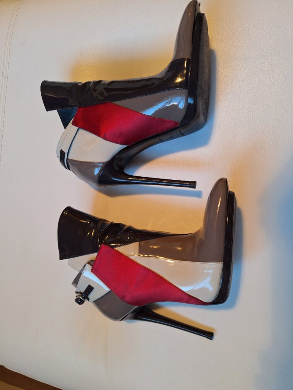 Balenciaga colorblock stiletto booties - Picture 10 of 10